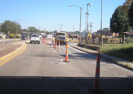 File:Multi-lane with Raised Median.jpg