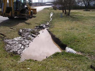 773 Clean and Reshape Earth Ditches4.jpg